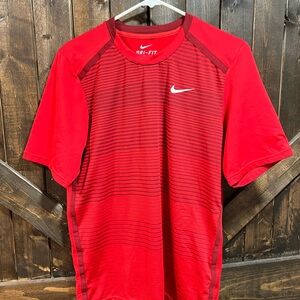 Nike Shirt Mens Size Small Dri Fit T-Shirt Short Sleeve Red Striped Workout